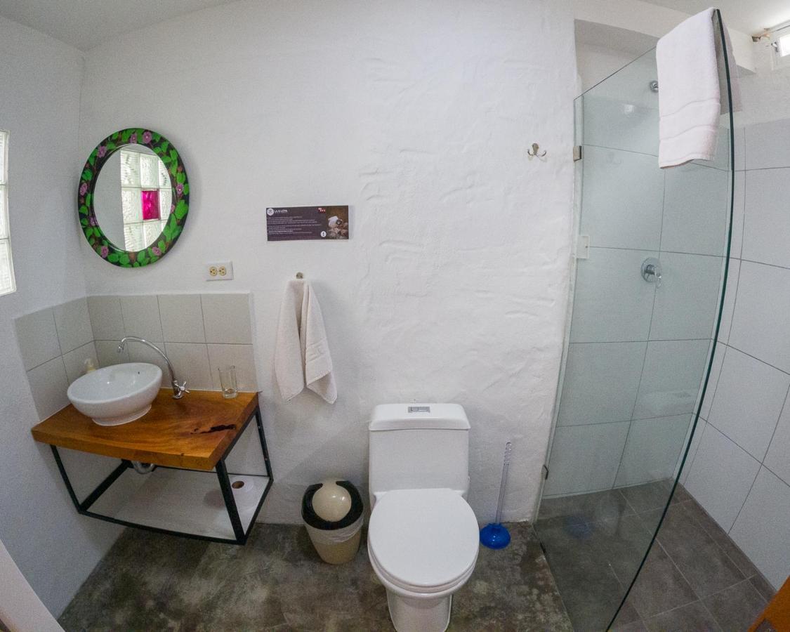 La K-Leta Boutique Guesthouse Puerto Ayora  Bagian luar foto