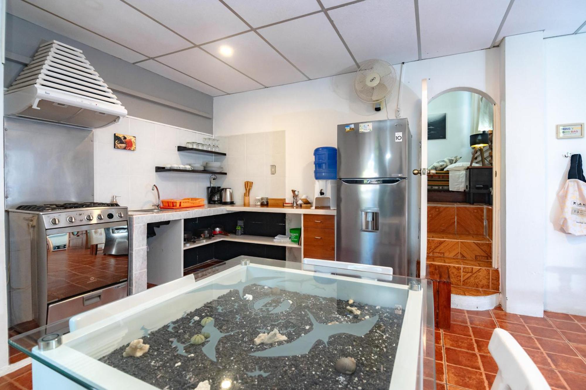 La K-Leta Boutique Guesthouse Puerto Ayora  Bagian luar foto