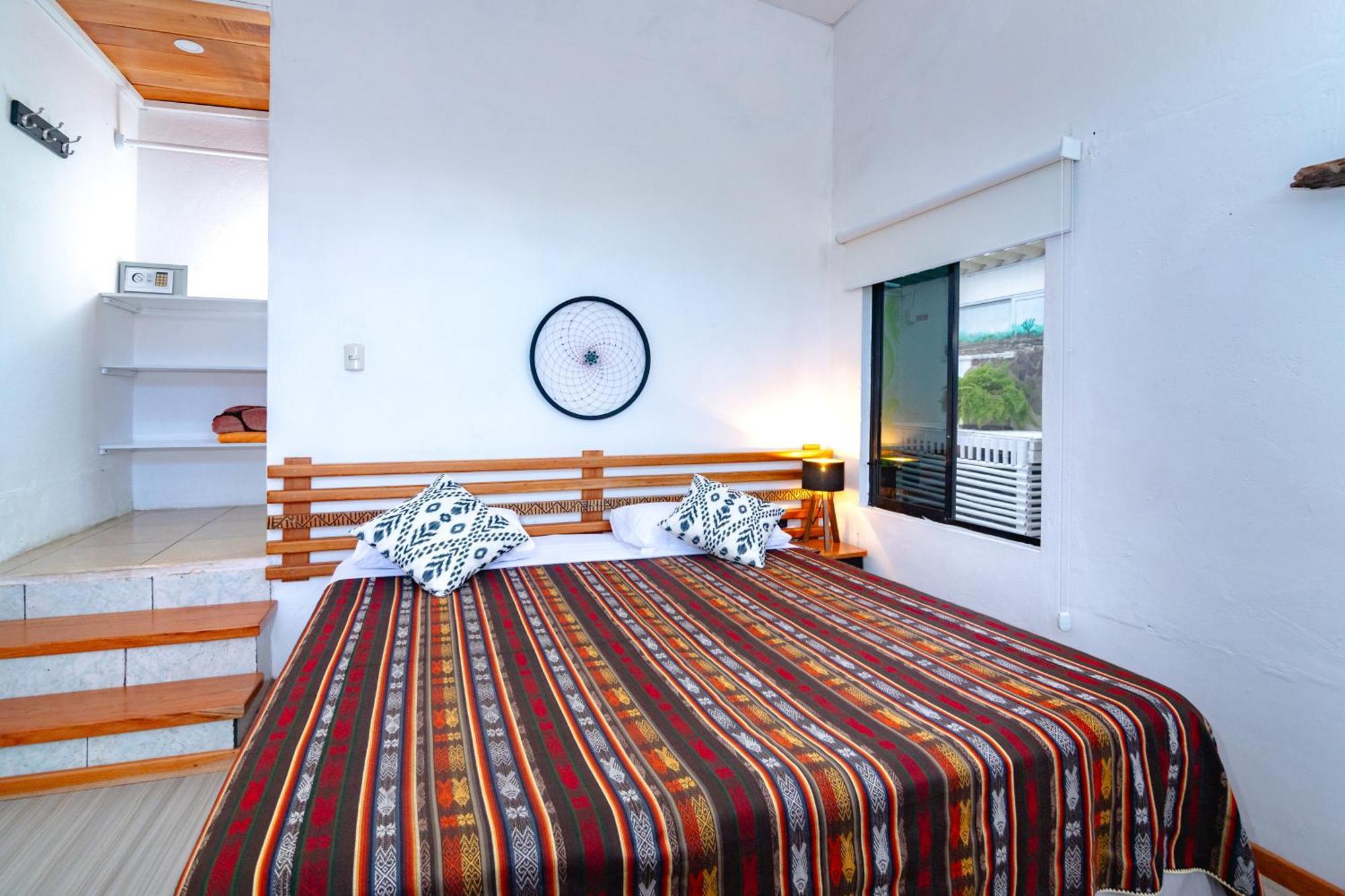 La K-Leta Boutique Guesthouse Puerto Ayora  Bagian luar foto